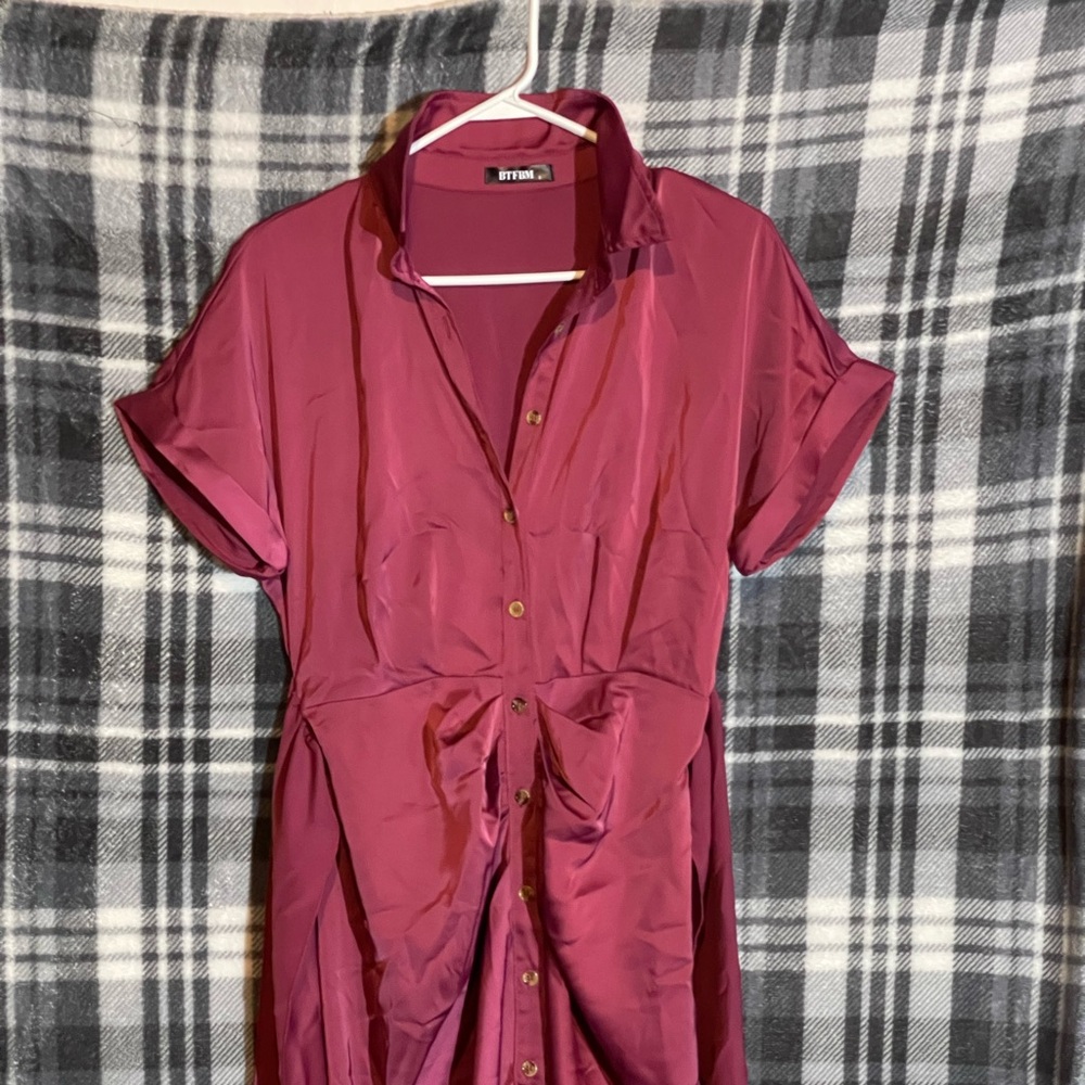Elegant Burgundy Button-Down Women's Shirt